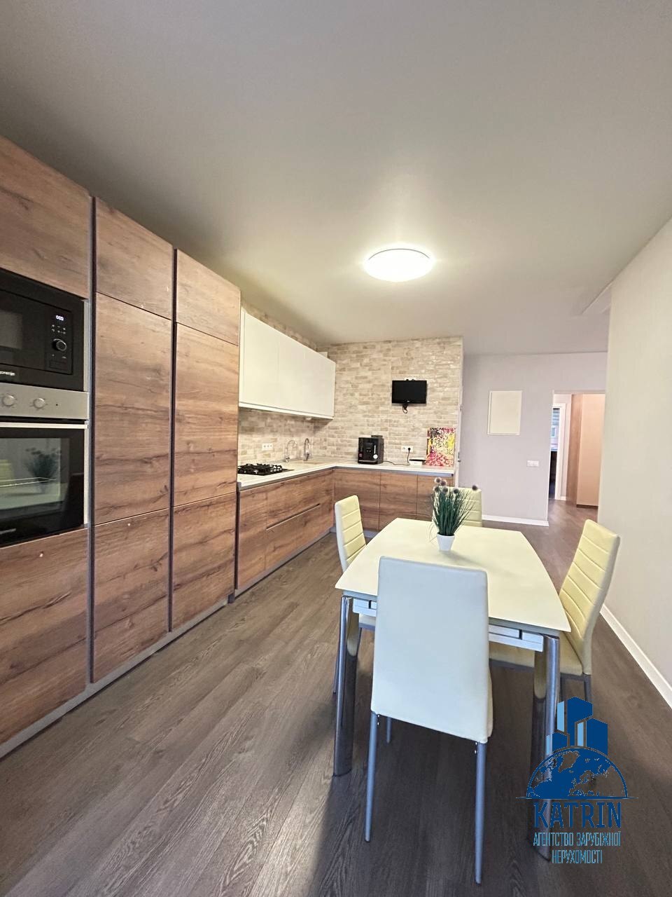 Продажа 3-комнатной квартиры 102 м², Запорожское шоссе