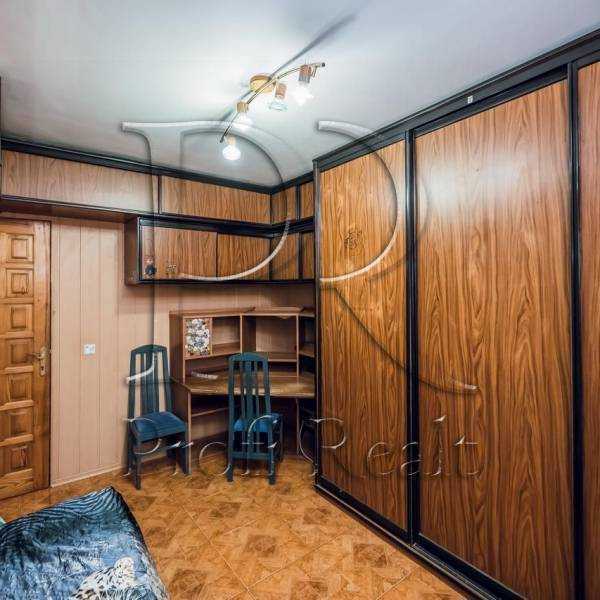 Продажа 3-комнатной квартиры 71 м², Павла Тычины просп., 8