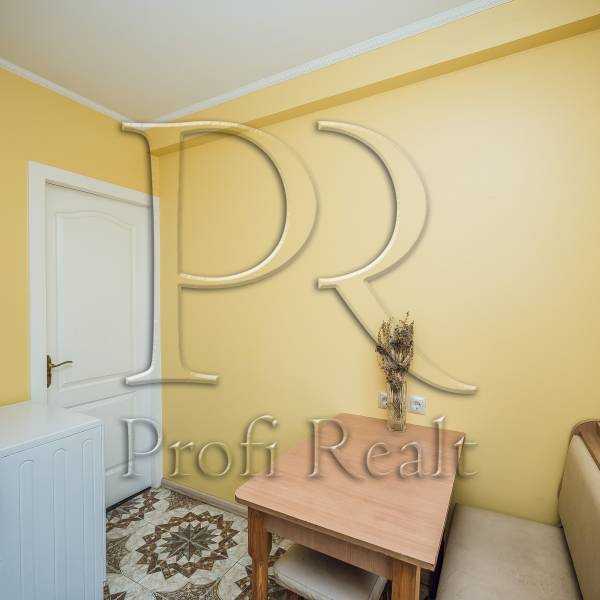 Продаж 2-кімнатної квартири 48 м², Парково-Сирецька вул., 4А