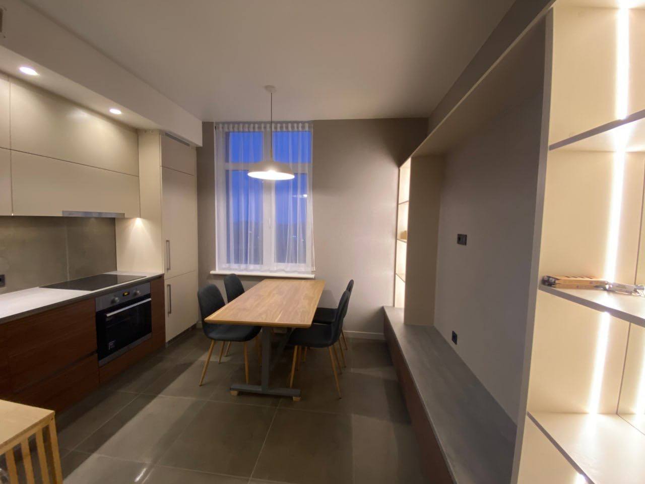 Оренда 2-кімнатної квартири 65 м², Краснова вул., 1