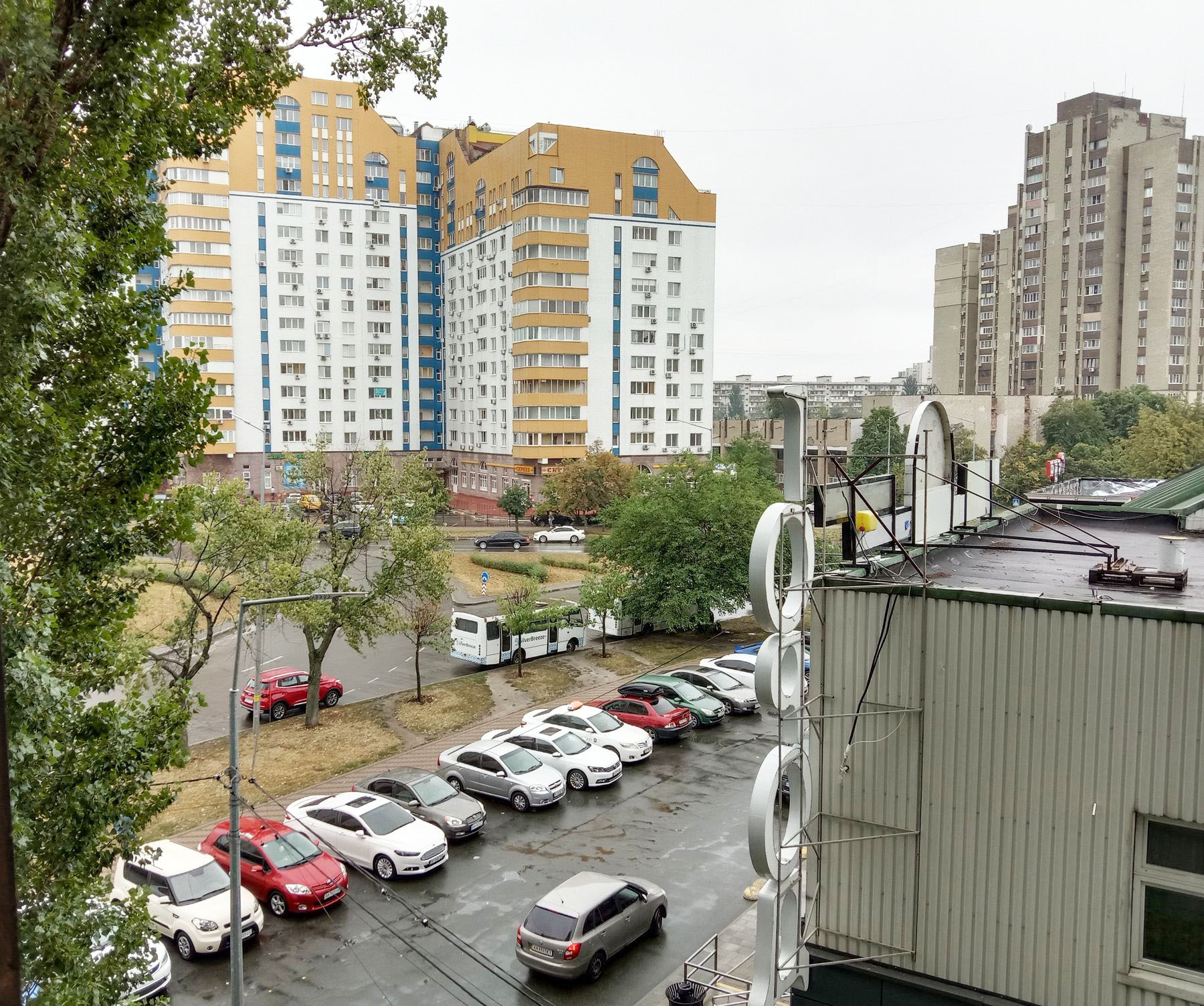 Продаж 2-кімнатної квартири 45 м², Павла Тичини просп., 9