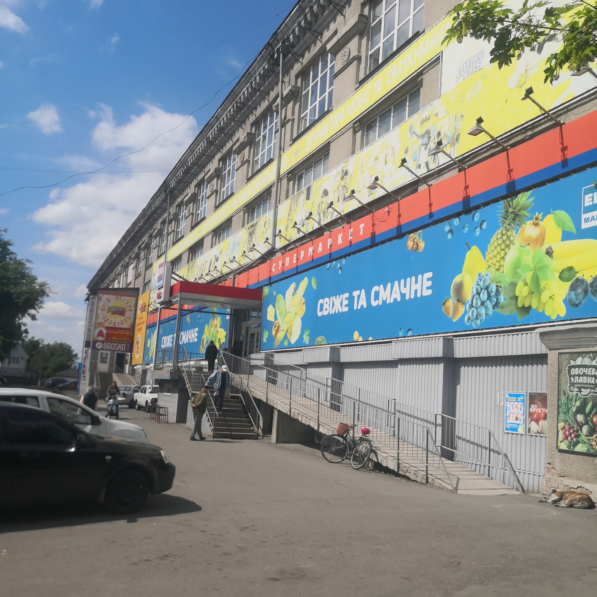 Аренда торгового помещения 7 м², Богдана  Хмельницкого ул., 32