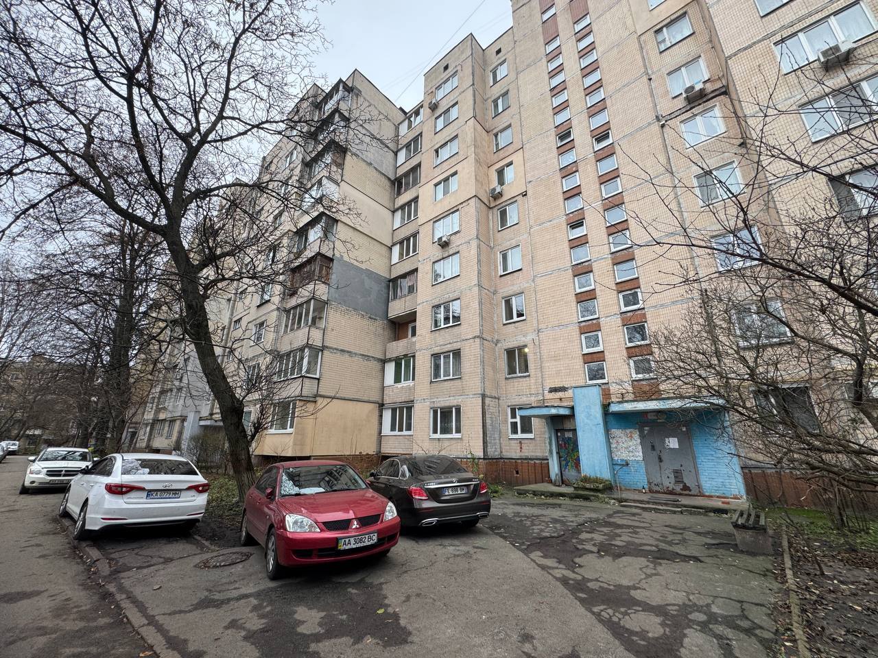Оренда 3-кімнатної квартири 72 м², Семенівська вул., 11