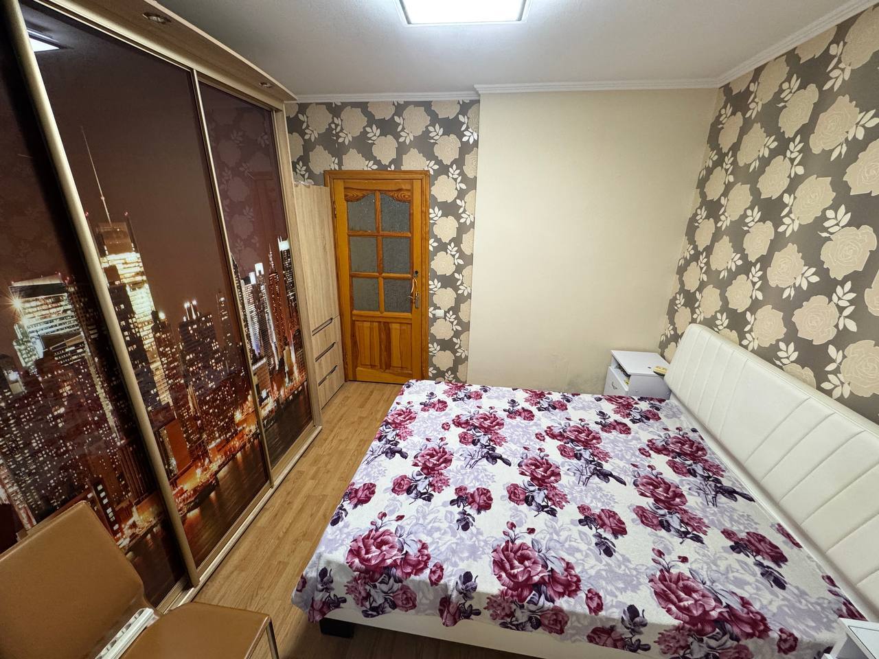 Оренда 3-кімнатної квартири 72 м², Семенівська вул., 11