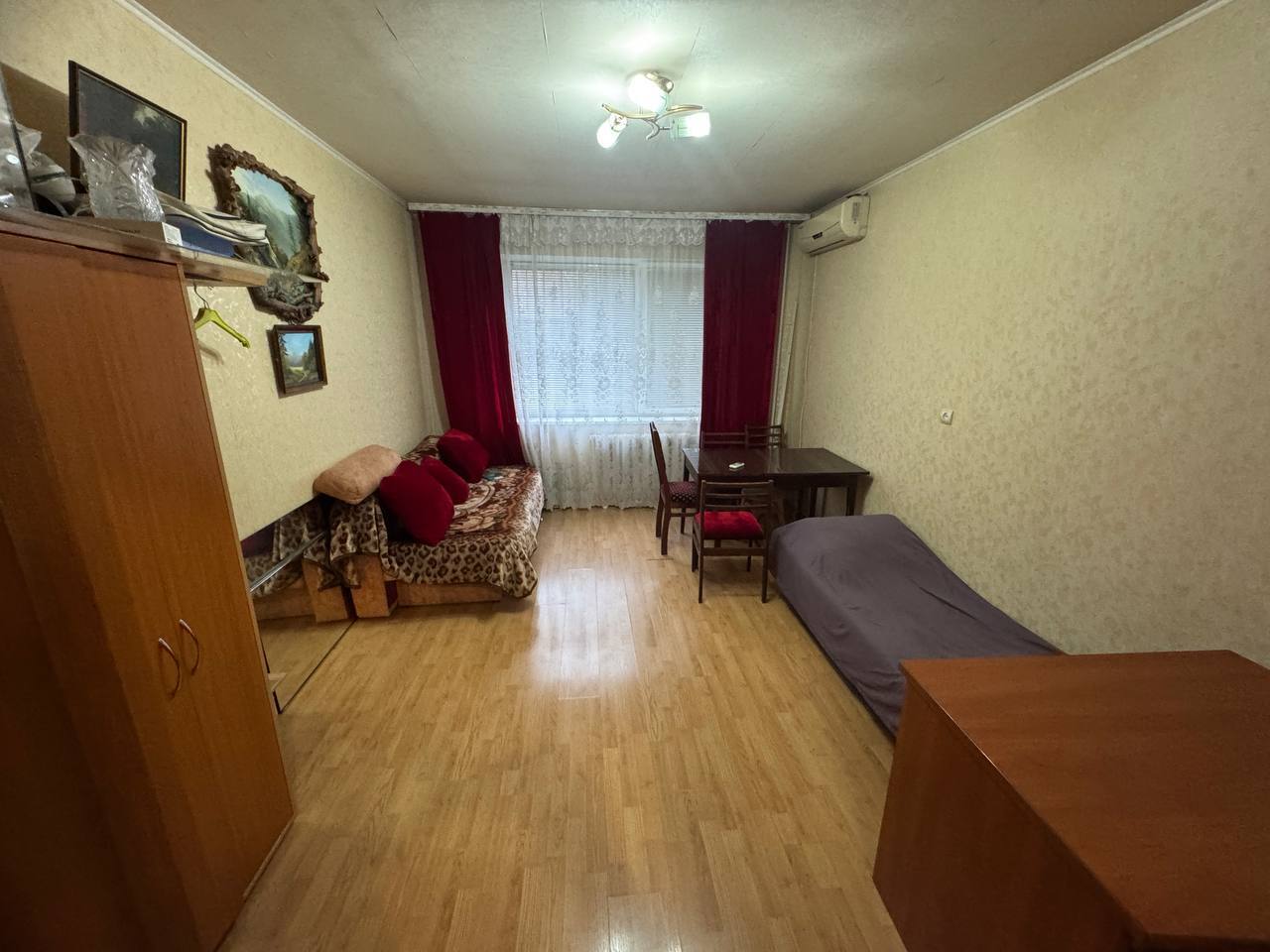 Оренда 3-кімнатної квартири 72 м², Семенівська вул., 11