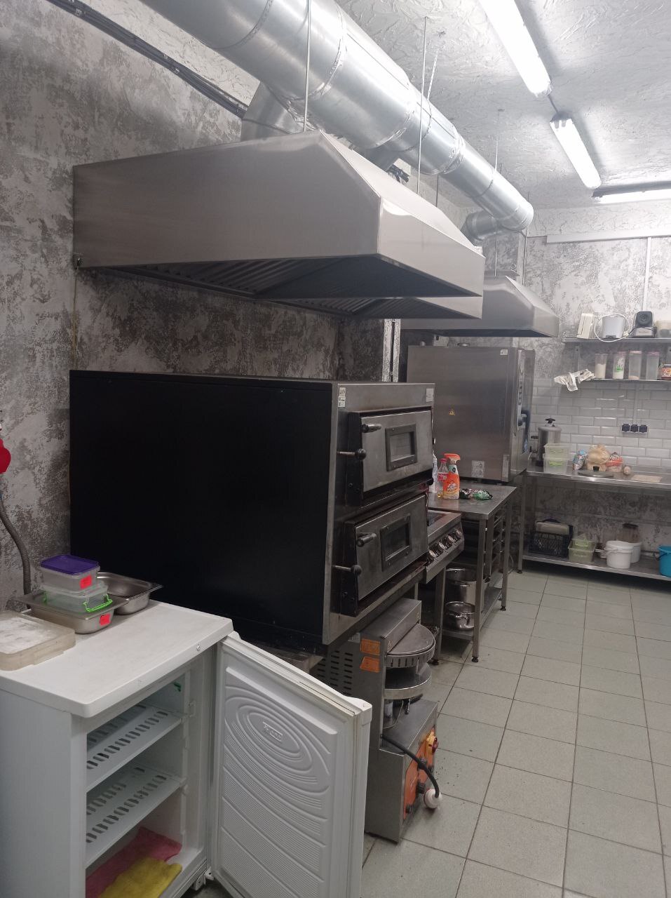 Продаж приміщення вільного призначення 1126 м², Костюринський пров., 1/2