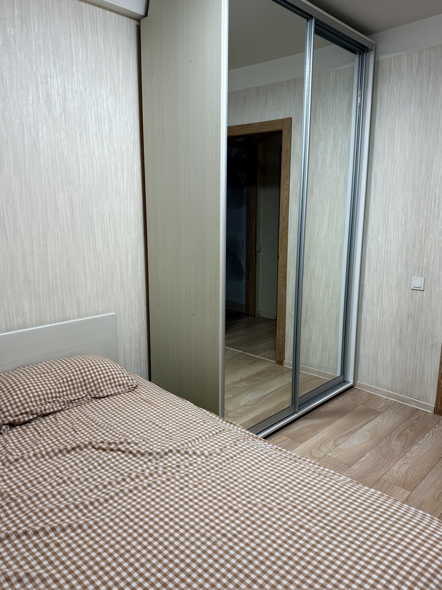 Аренда 3-комнатной квартиры 56 м², Счастливая ул., 3