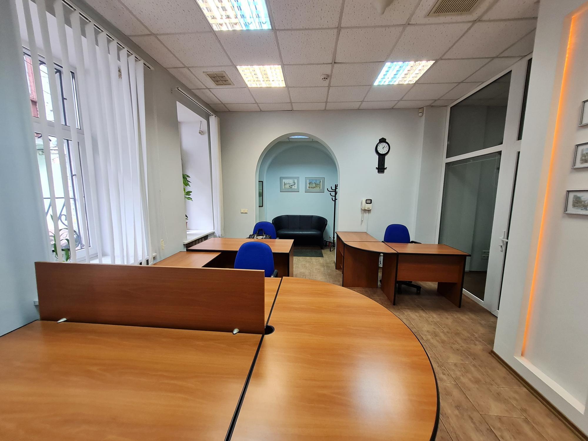 Оренда офісу 65 м², Межигірська вул., 22