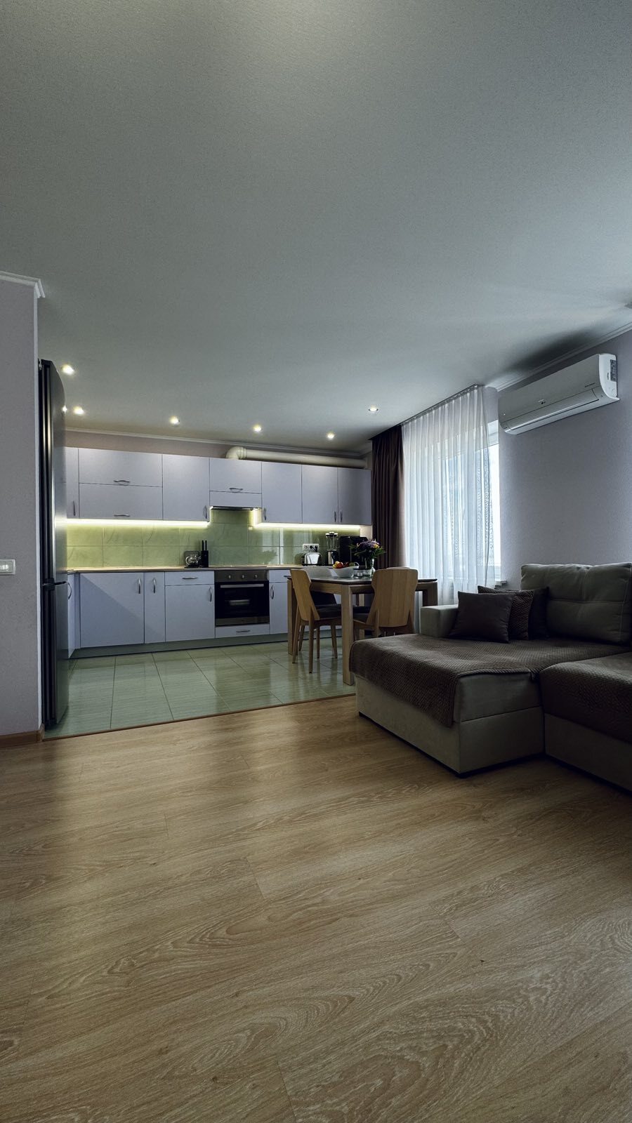 Продажа 3-комнатной квартиры 100 м², Бориса Кротова ул.