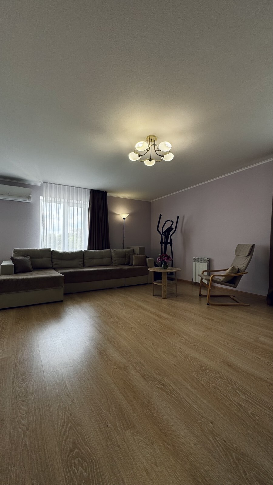 Продажа 3-комнатной квартиры 100 м², Бориса Кротова ул.