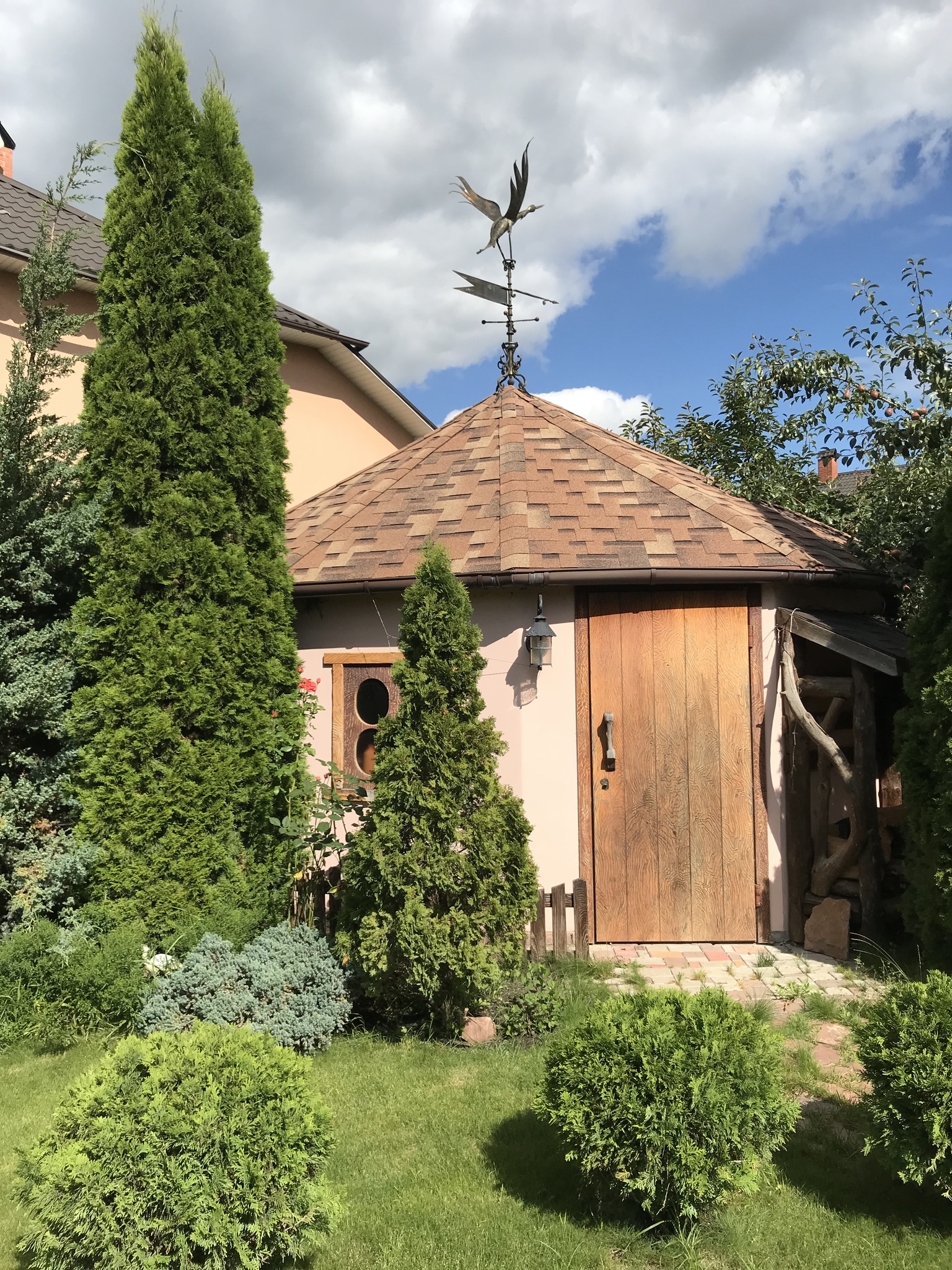 Продаж будинку 230 м²