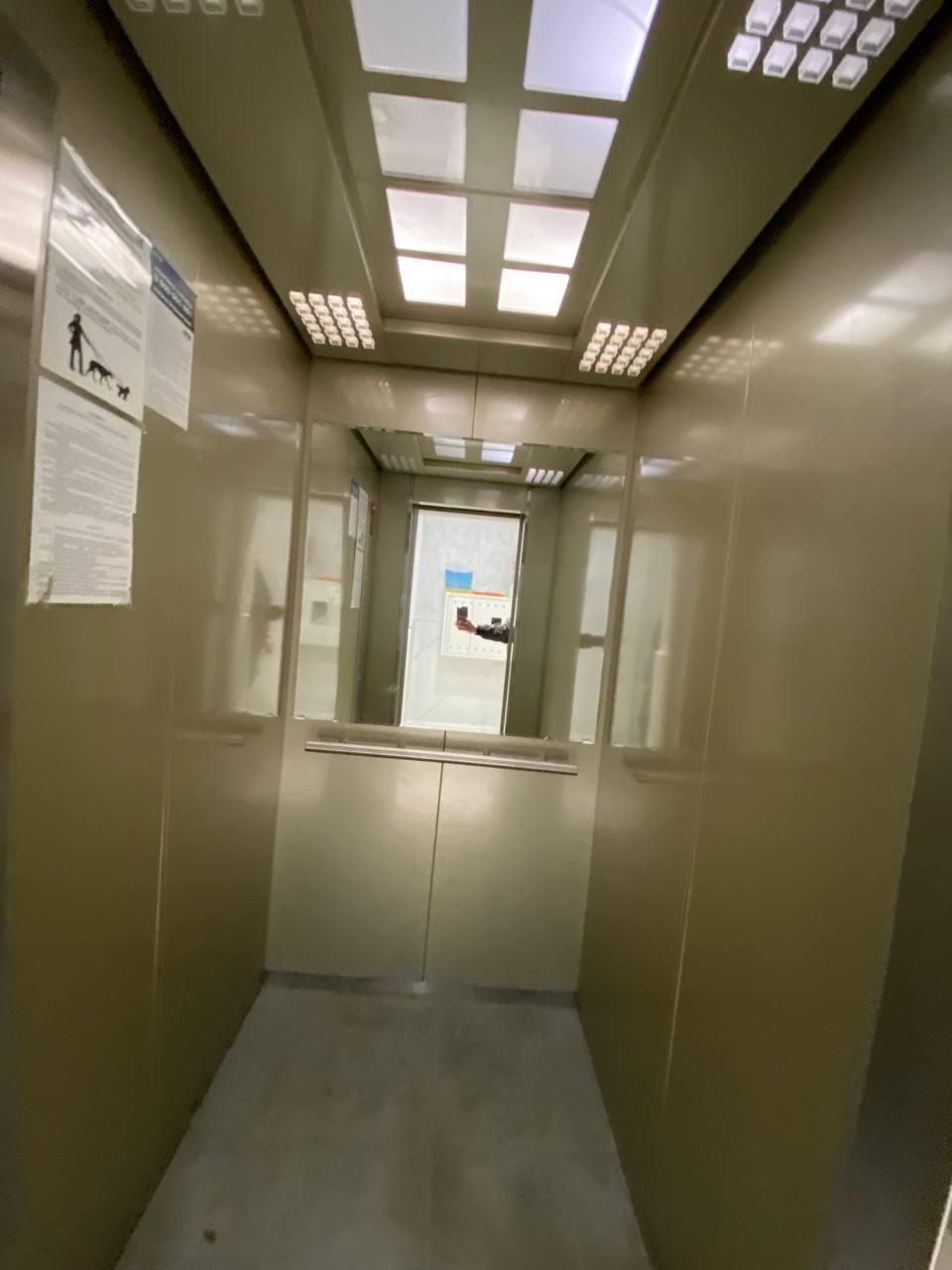 Продажа 3-комнатной квартиры 135 м², Александра Поля просп.