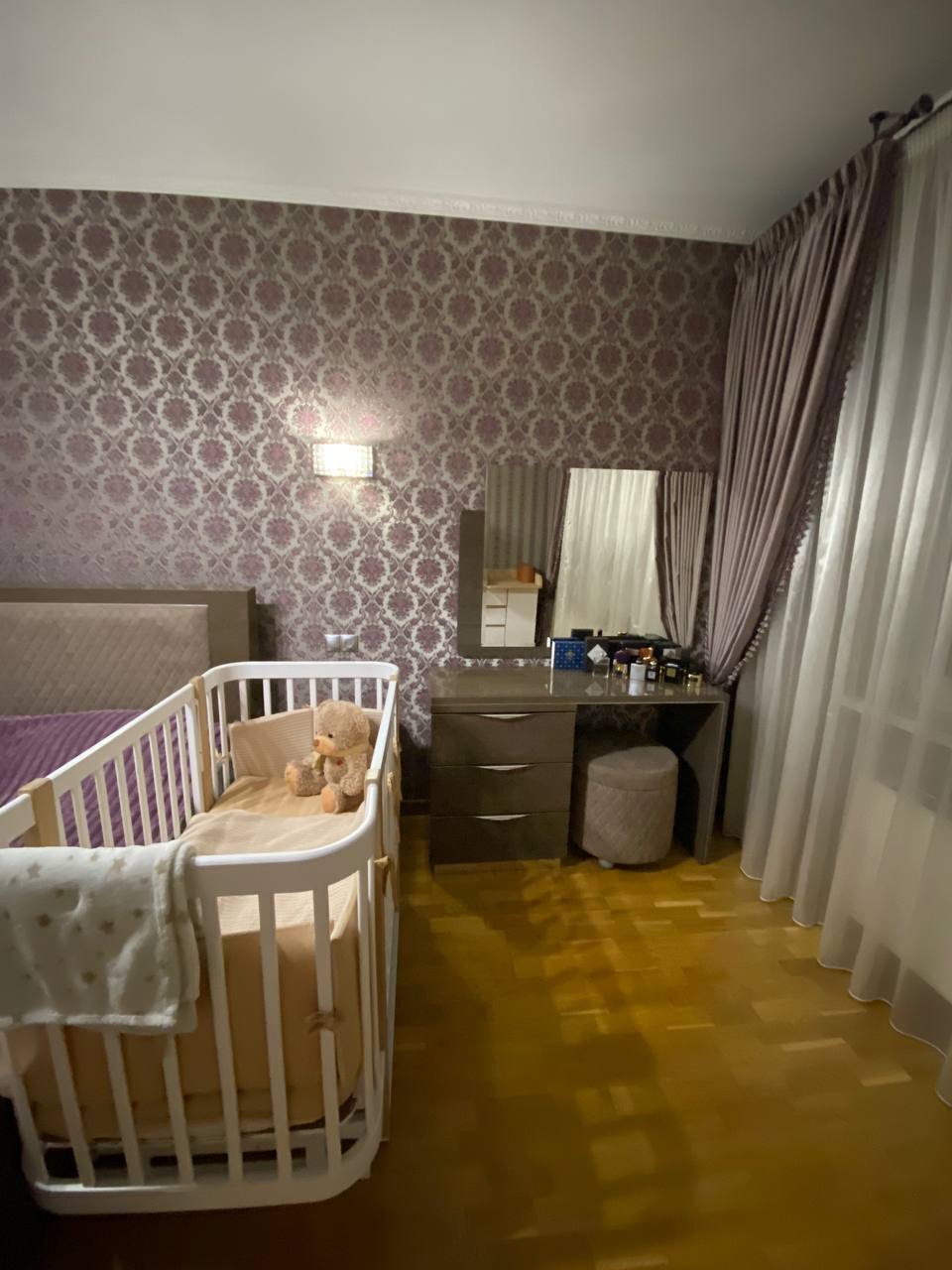 Продажа 3-комнатной квартиры 135 м², Александра Поля просп.