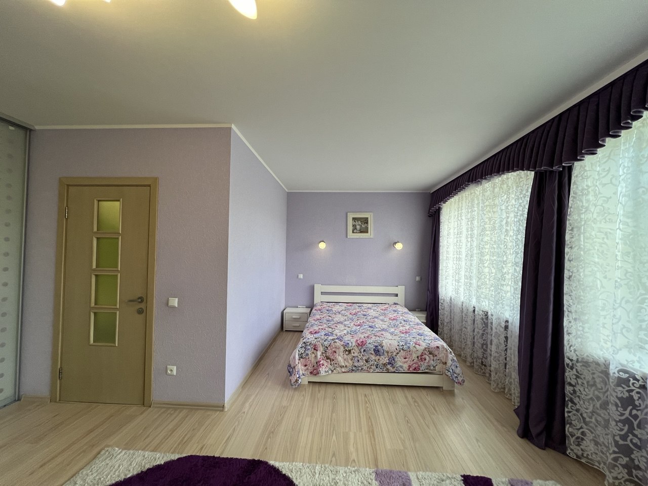 Продажа 4-комнатной квартиры 142 м², Казакова ул.