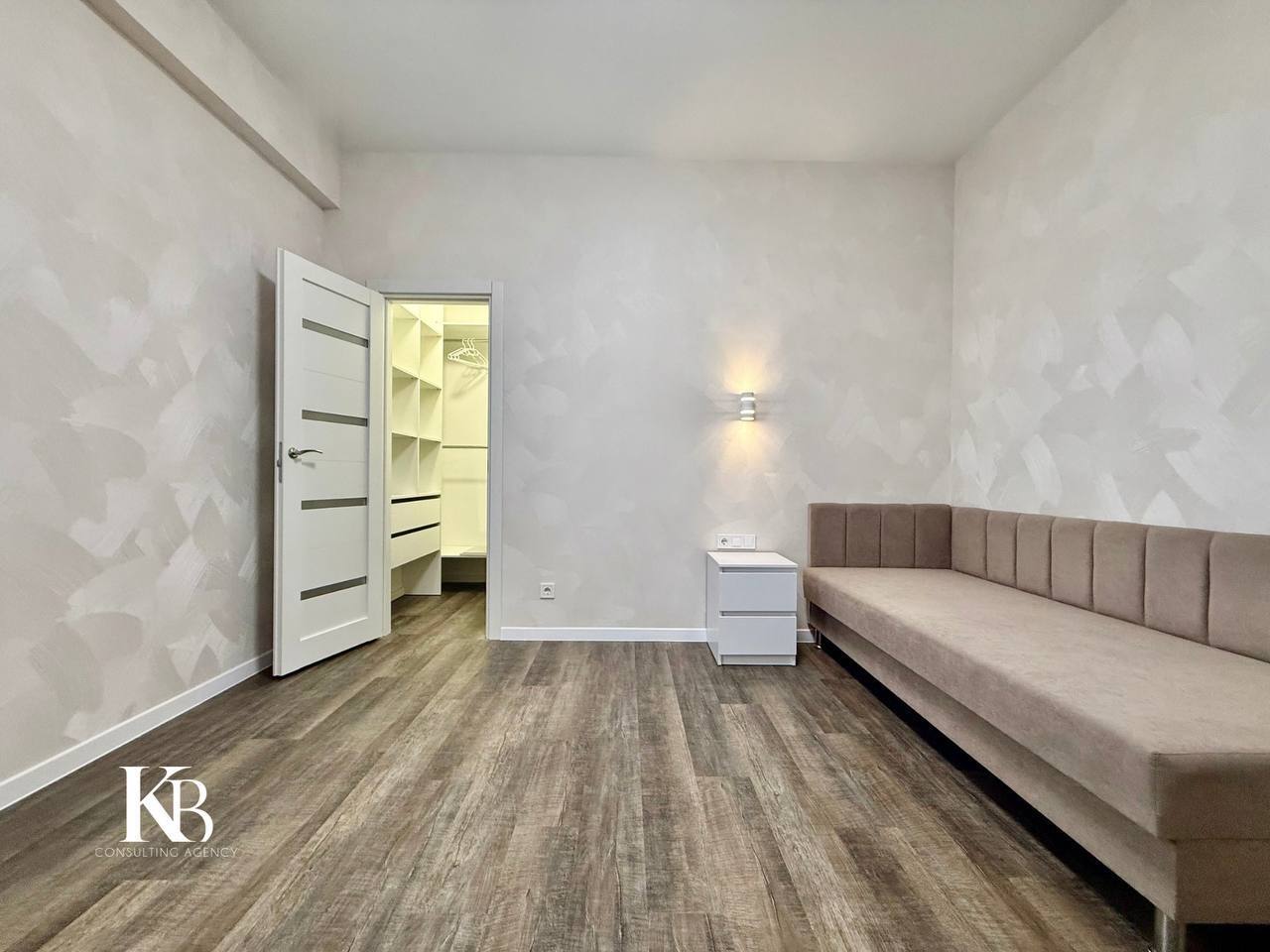 Оренда 3-кімнатної квартири 78 м², Робітнича вул.