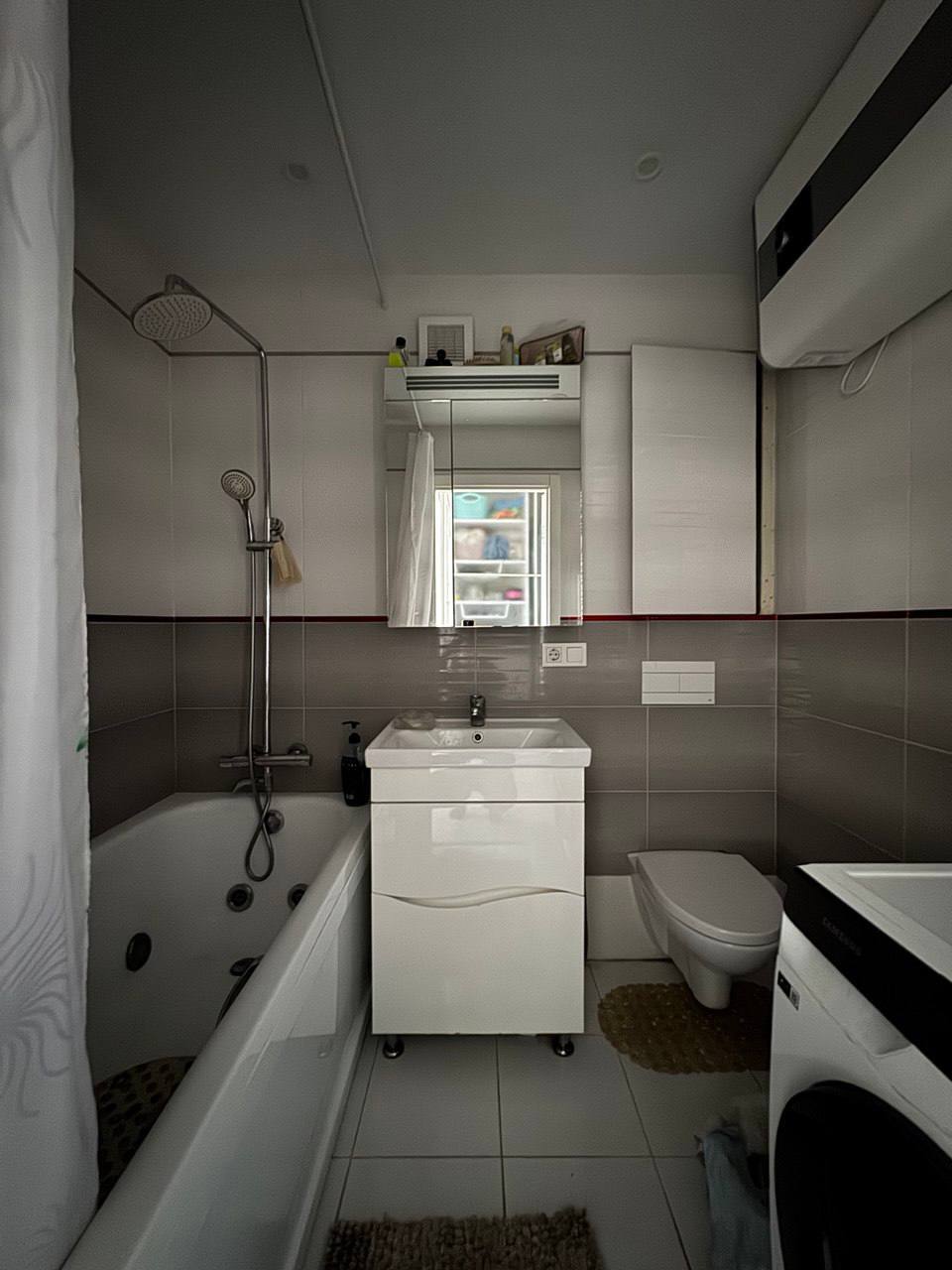 Продажа 1-комнатной квартиры 33 м², Владимира Антоновича ул.