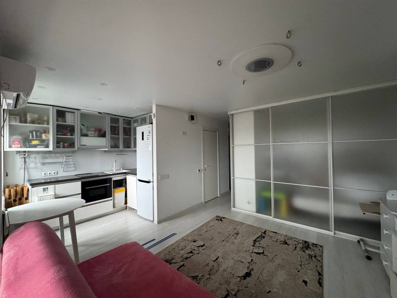 Продажа 1-комнатной квартиры 33 м², Владимира Антоновича ул.