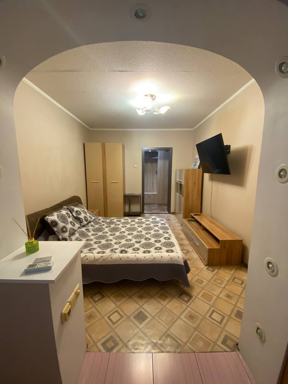 Оренда 2-кімнатної квартири 58 м², Академіка Заболотного вул., 2