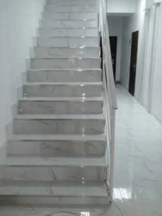 Продаж 1-кімнатної квартири 32 м², Доковая вул.