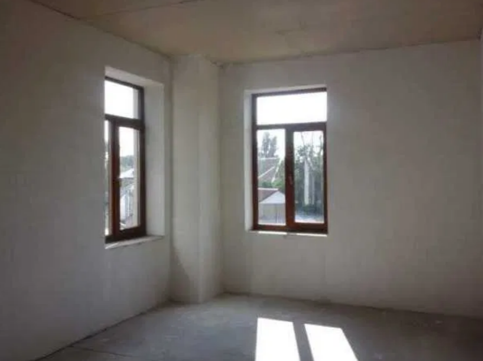 Продаж 1-кімнатної квартири 32 м², Доковая вул.