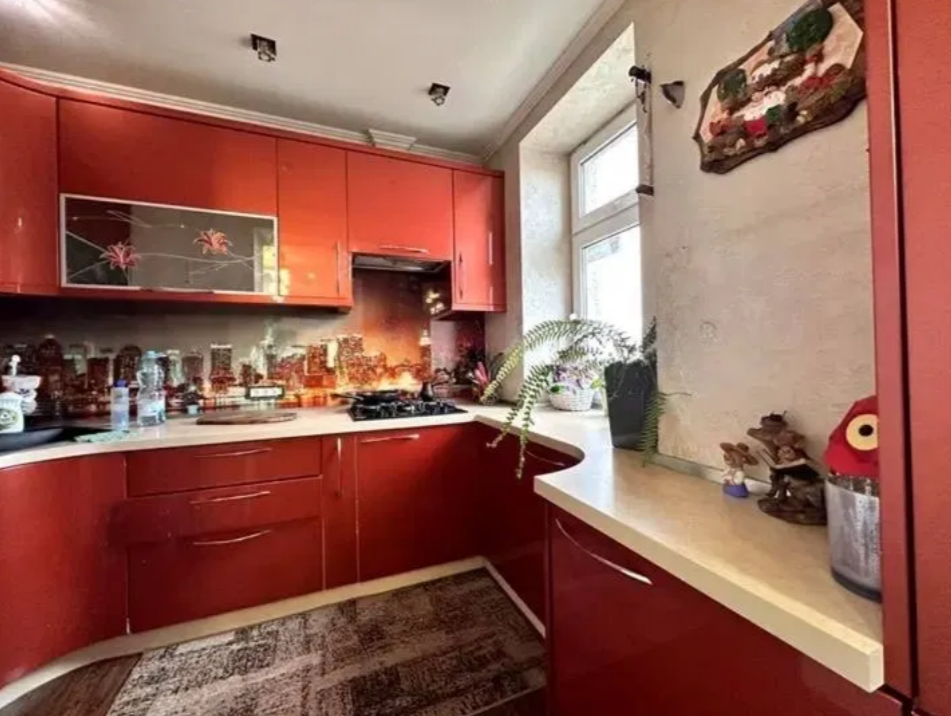 Продажа 3-комнатной квартиры 92 м², Парковая ул.