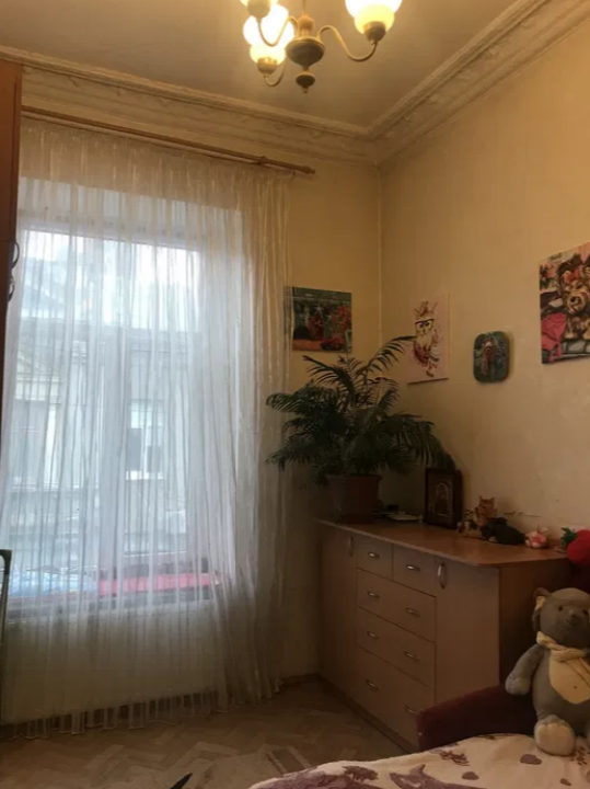 Продажа 3-комнатной квартиры 57 м², Среднефонтанская ул.