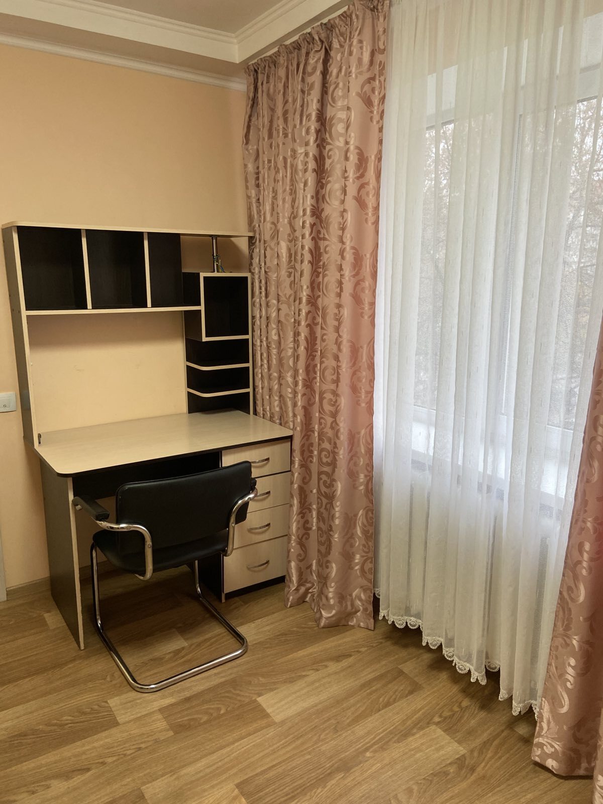 Оренда 2-кімнатної квартири 32 м², Солом'янська пл.