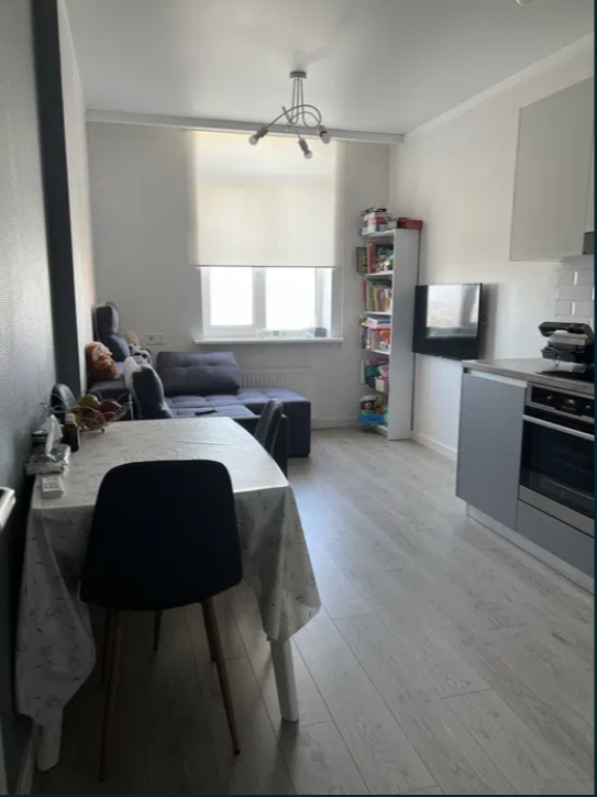 Продажа 1-комнатной квартиры 65000 м², Жаботинского ул.