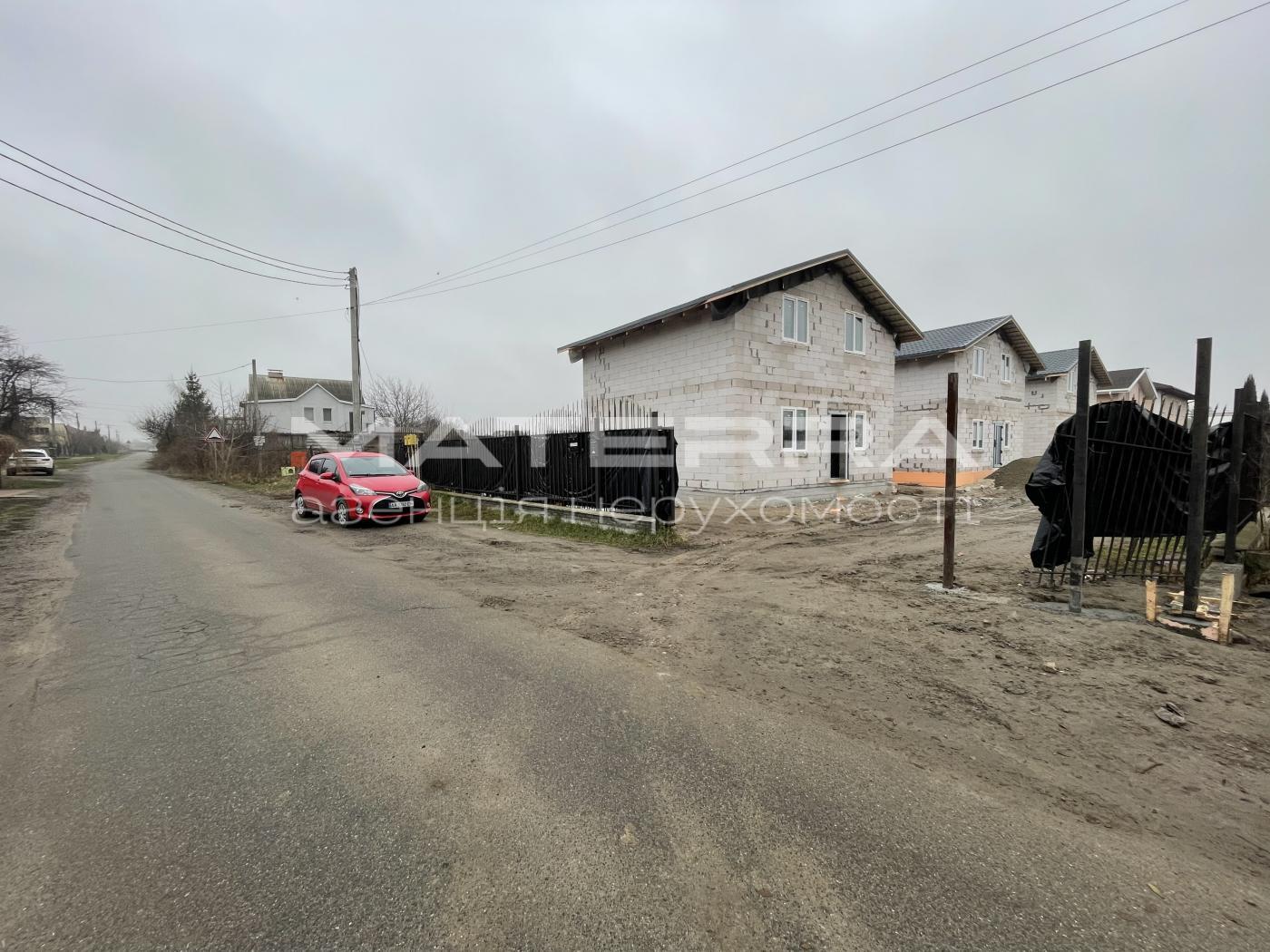 Продаж будинку 100 м²