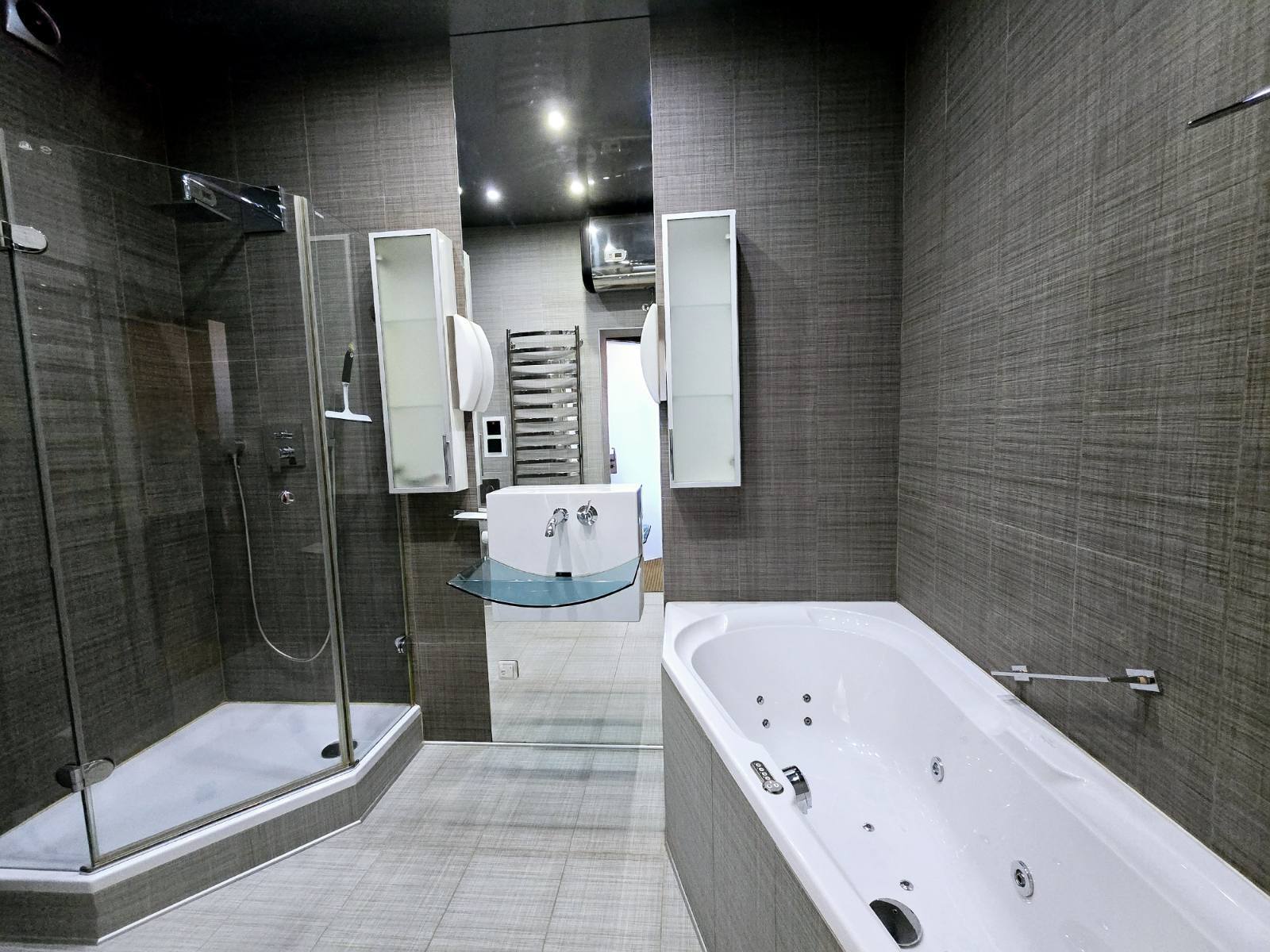 Аренда 2-комнатной квартиры 77 м², Павла Ниринберга ул., 10А