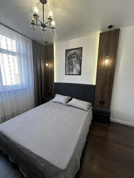 Продажа 1-комнатной квартиры 43 м², Краснова ул.