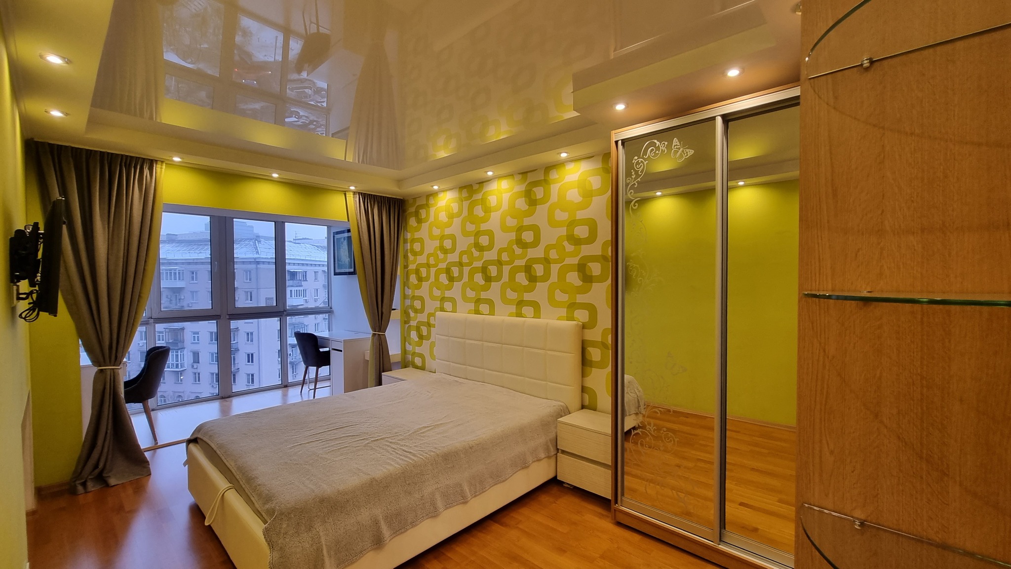 Продажа 3-комнатной квартиры 65 м², Кловский спуск, 12А