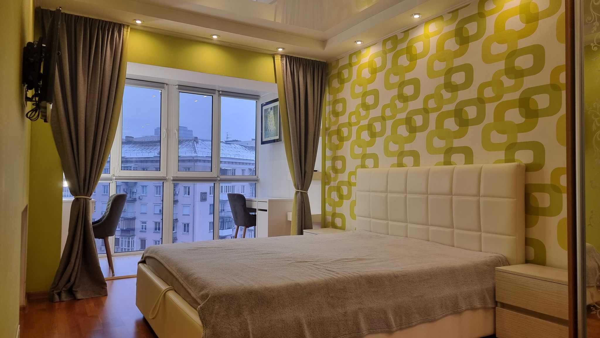 Продажа 3-комнатной квартиры 65 м², Кловский спуск, 12А