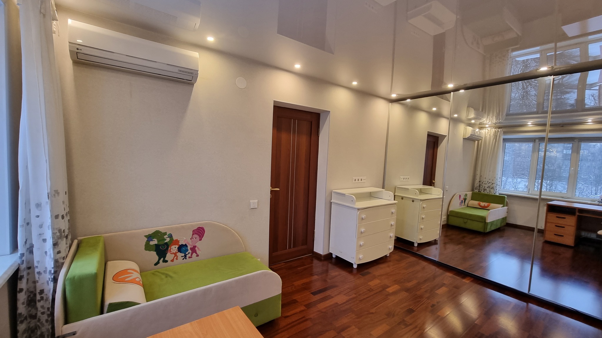 Продажа 3-комнатной квартиры 65 м², Кловский спуск, 12А