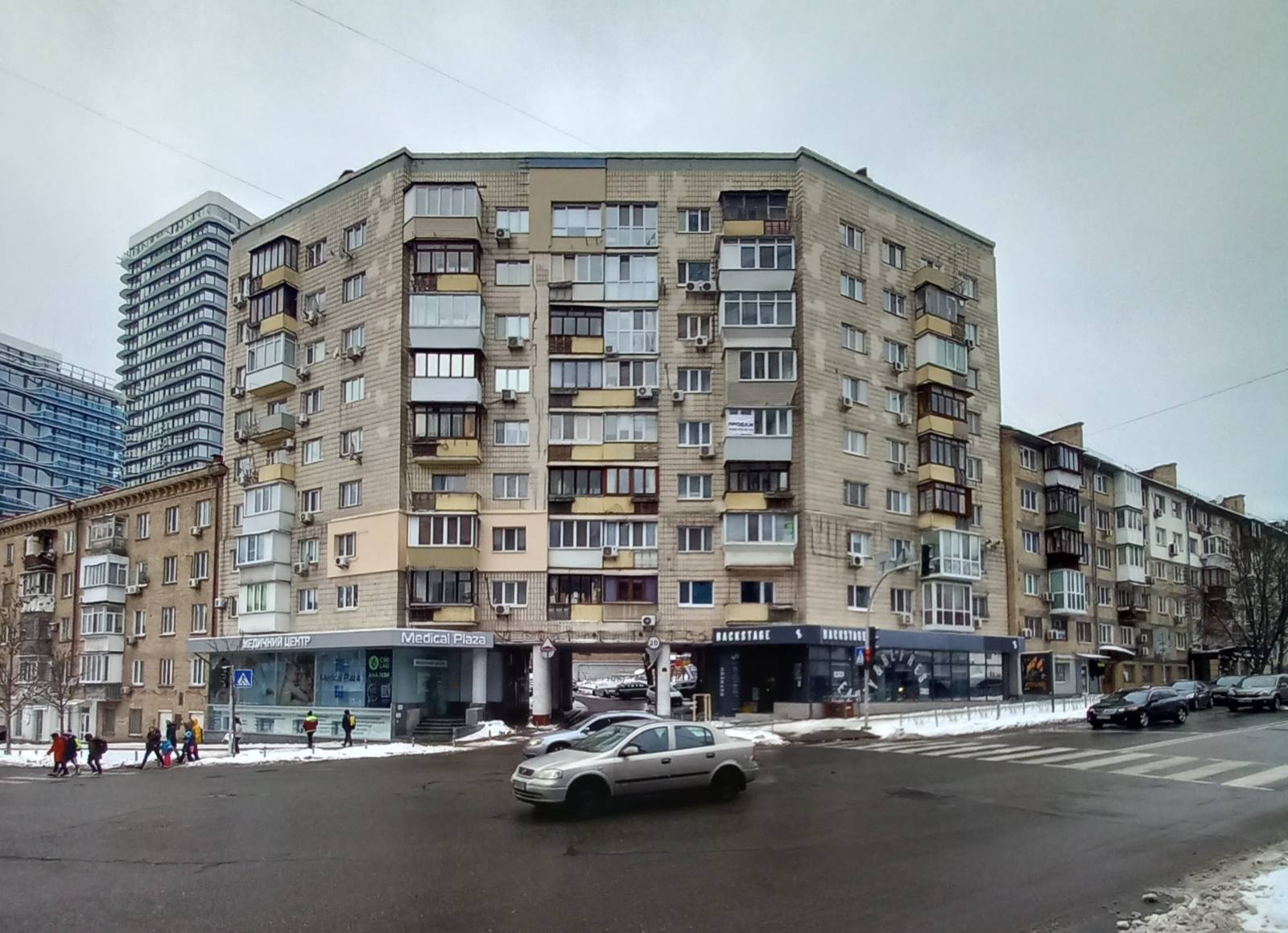 Продажа 3-комнатной квартиры 65 м², Кловский спуск, 12А