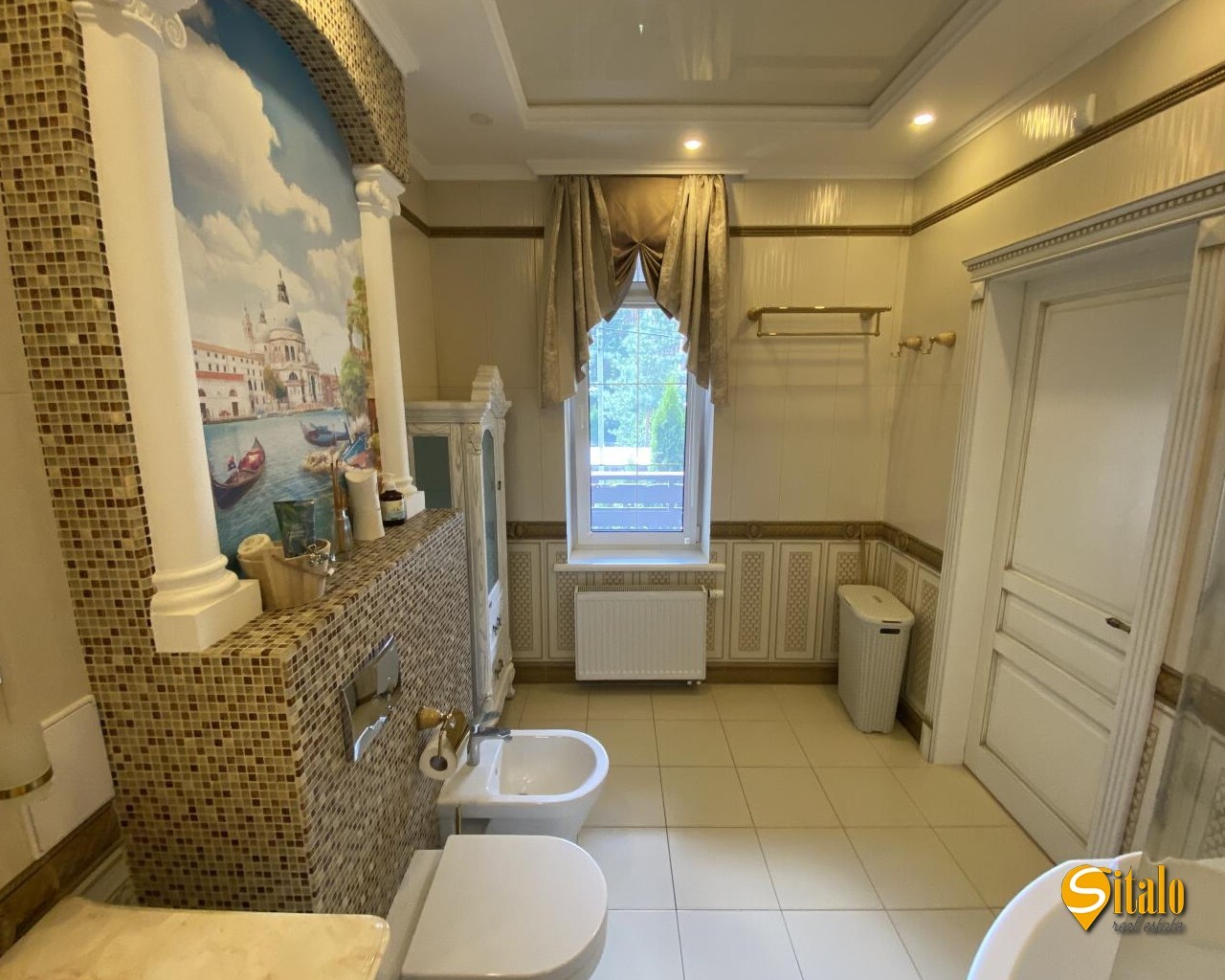 Оренда будинку 180 м²