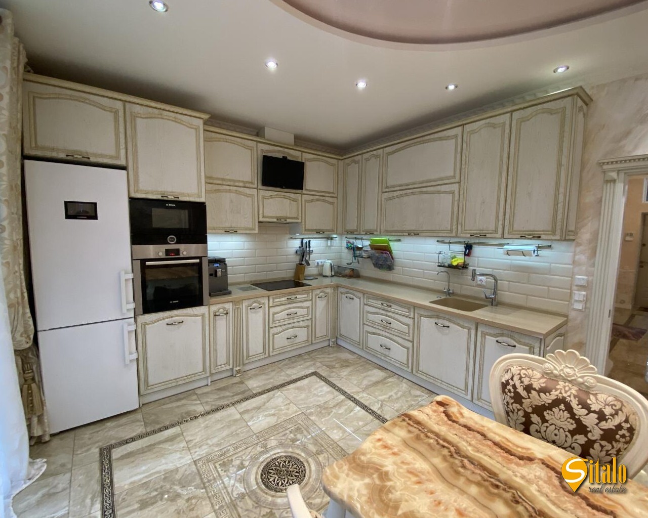 Оренда будинку 180 м²