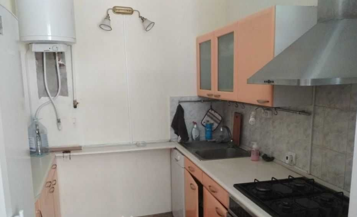 Продаж 3-кімнатної квартири 67 м², Троицкая вул.