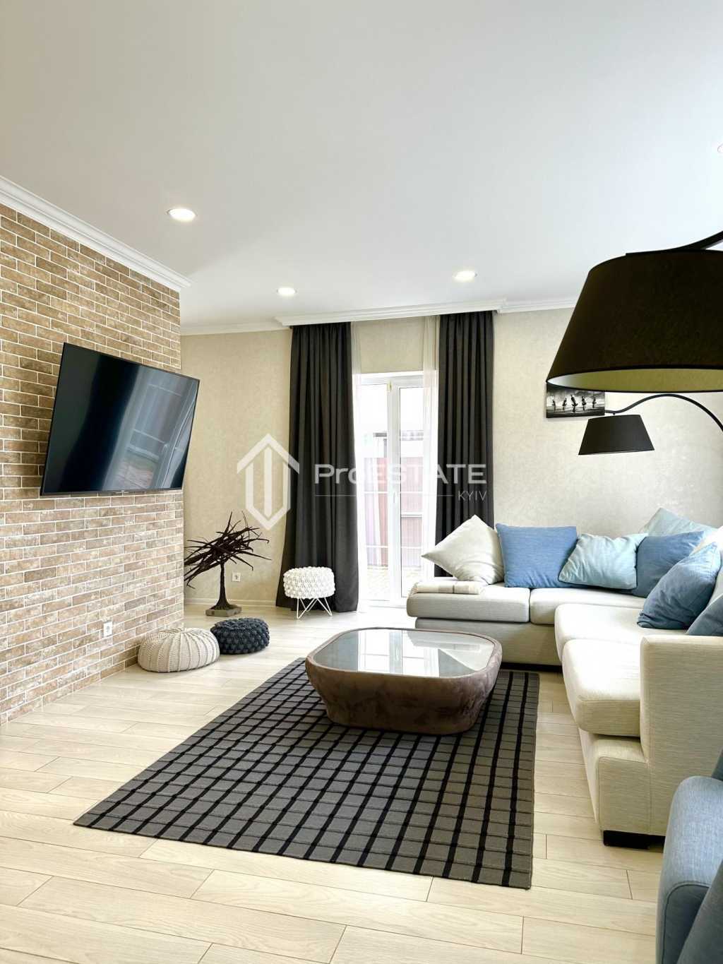 Продаж котеджу 192 м², Миру вул., 5