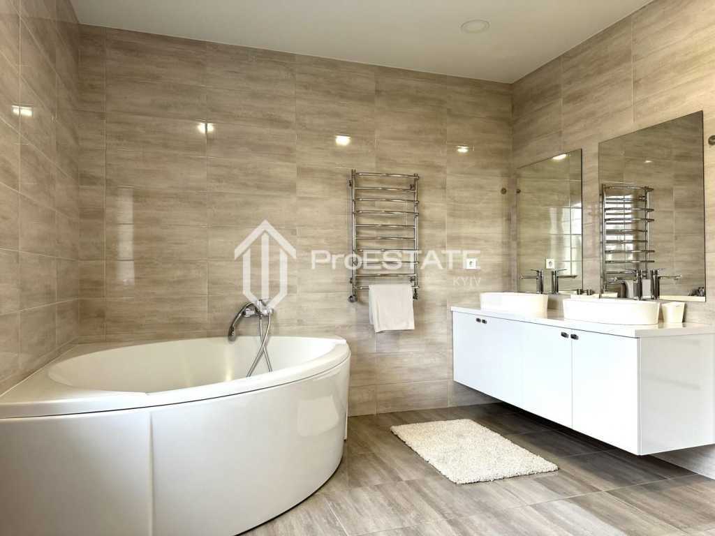 Продаж котеджу 192 м², Миру вул., 5