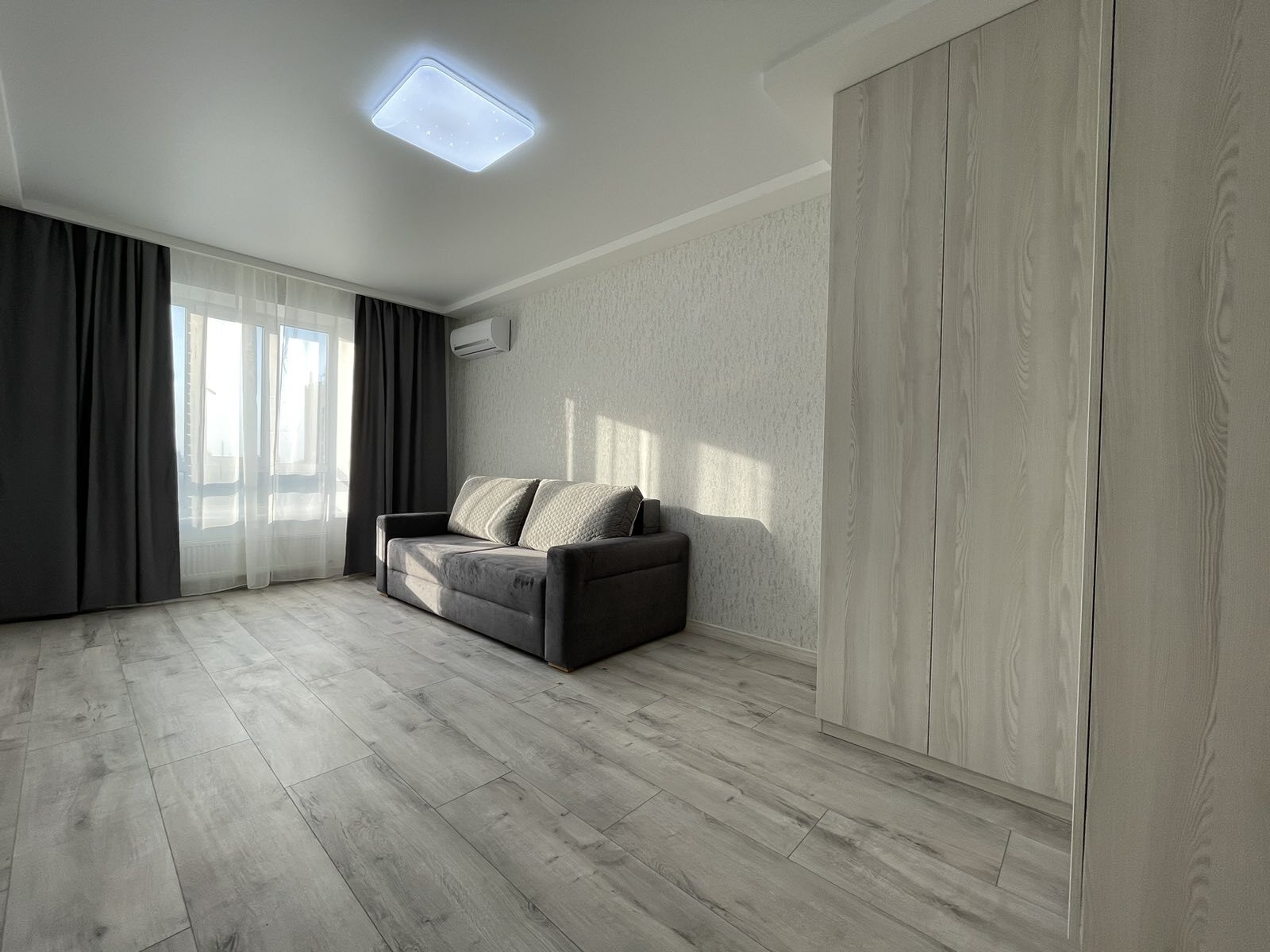 Аренда 2-комнатной квартиры 53 м², Владимира Антоновича ул., 36А