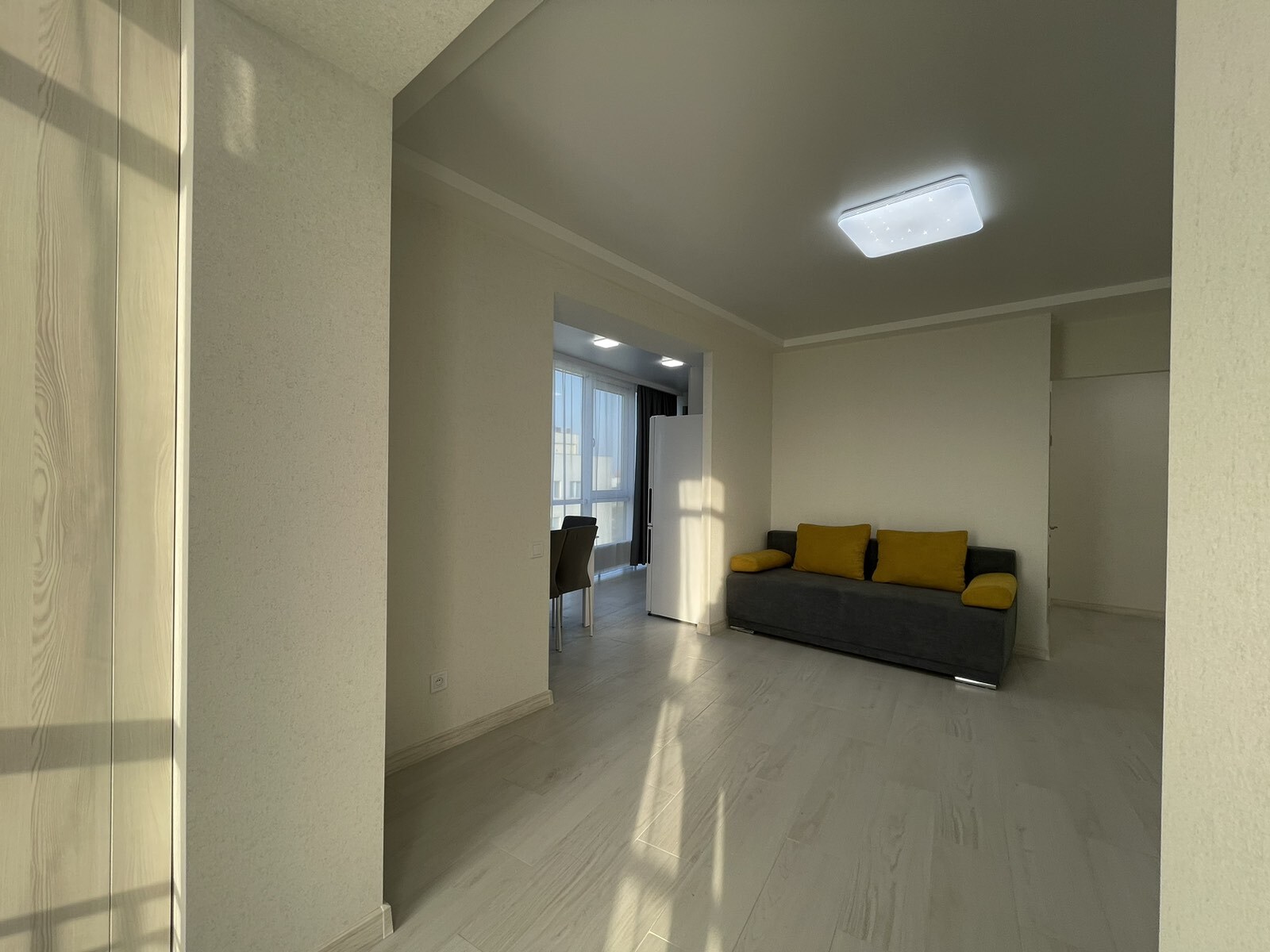 Аренда 2-комнатной квартиры 53 м², Владимира Антоновича ул., 36А