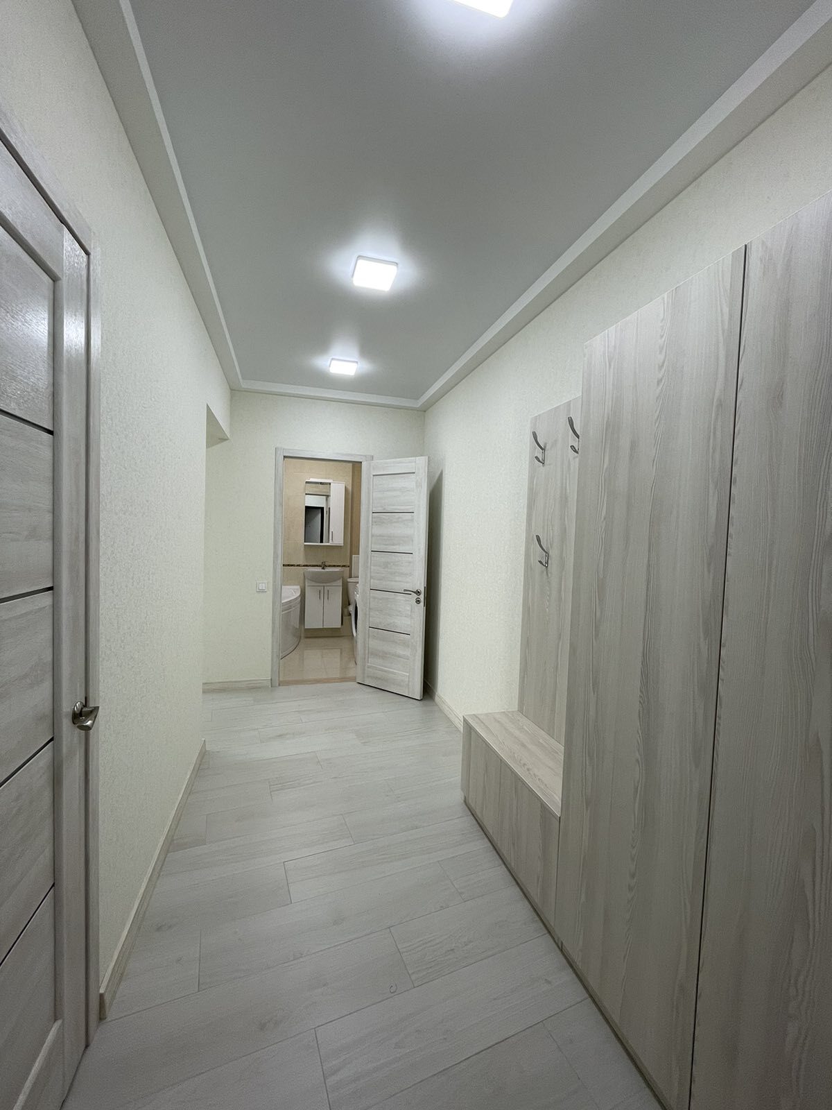 Аренда 2-комнатной квартиры 53 м², Владимира Антоновича ул., 36А