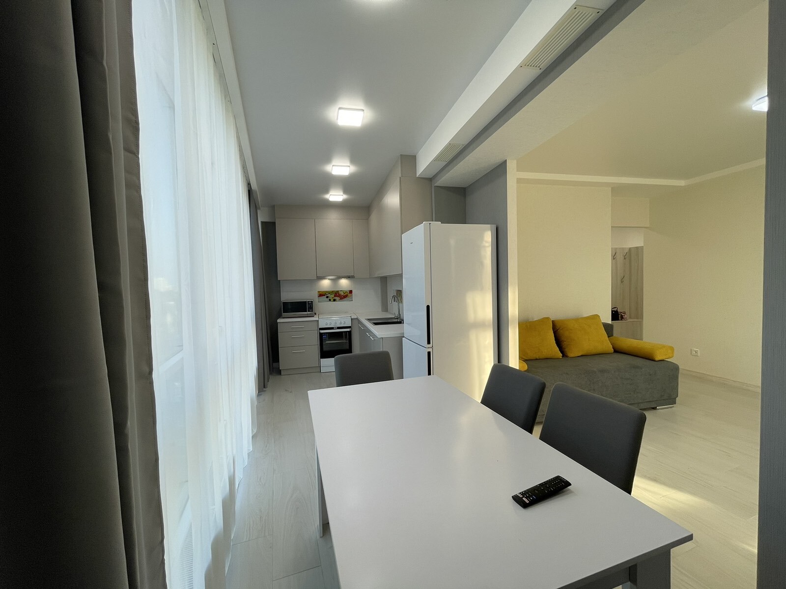 Аренда 2-комнатной квартиры 53 м², Владимира Антоновича ул., 36А