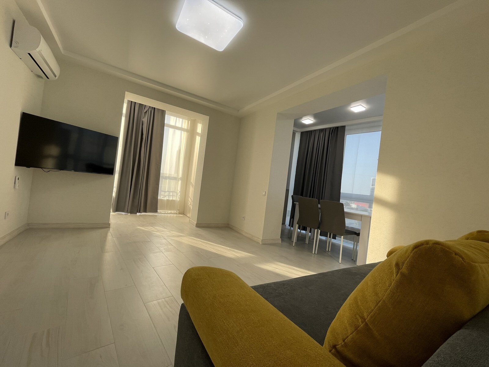 Аренда 2-комнатной квартиры 53 м², Владимира Антоновича ул., 36А