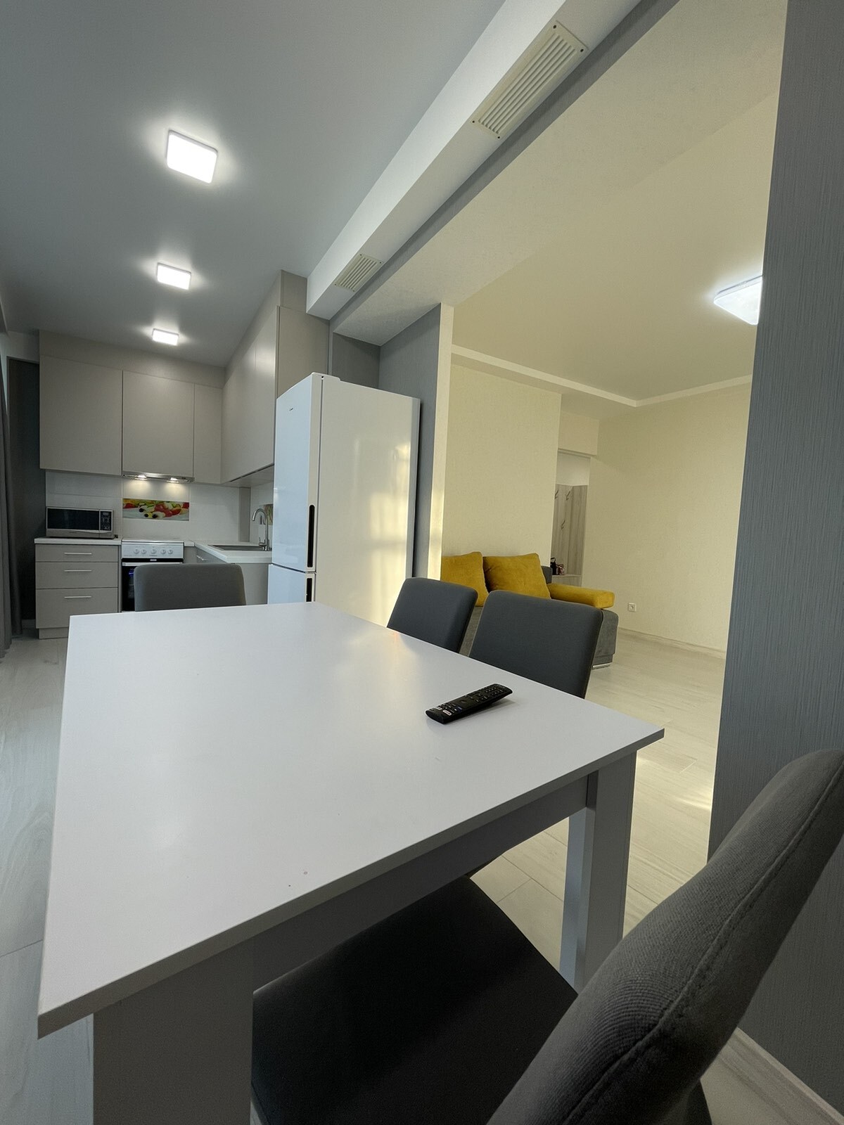 Аренда 2-комнатной квартиры 53 м², Владимира Антоновича ул., 36А