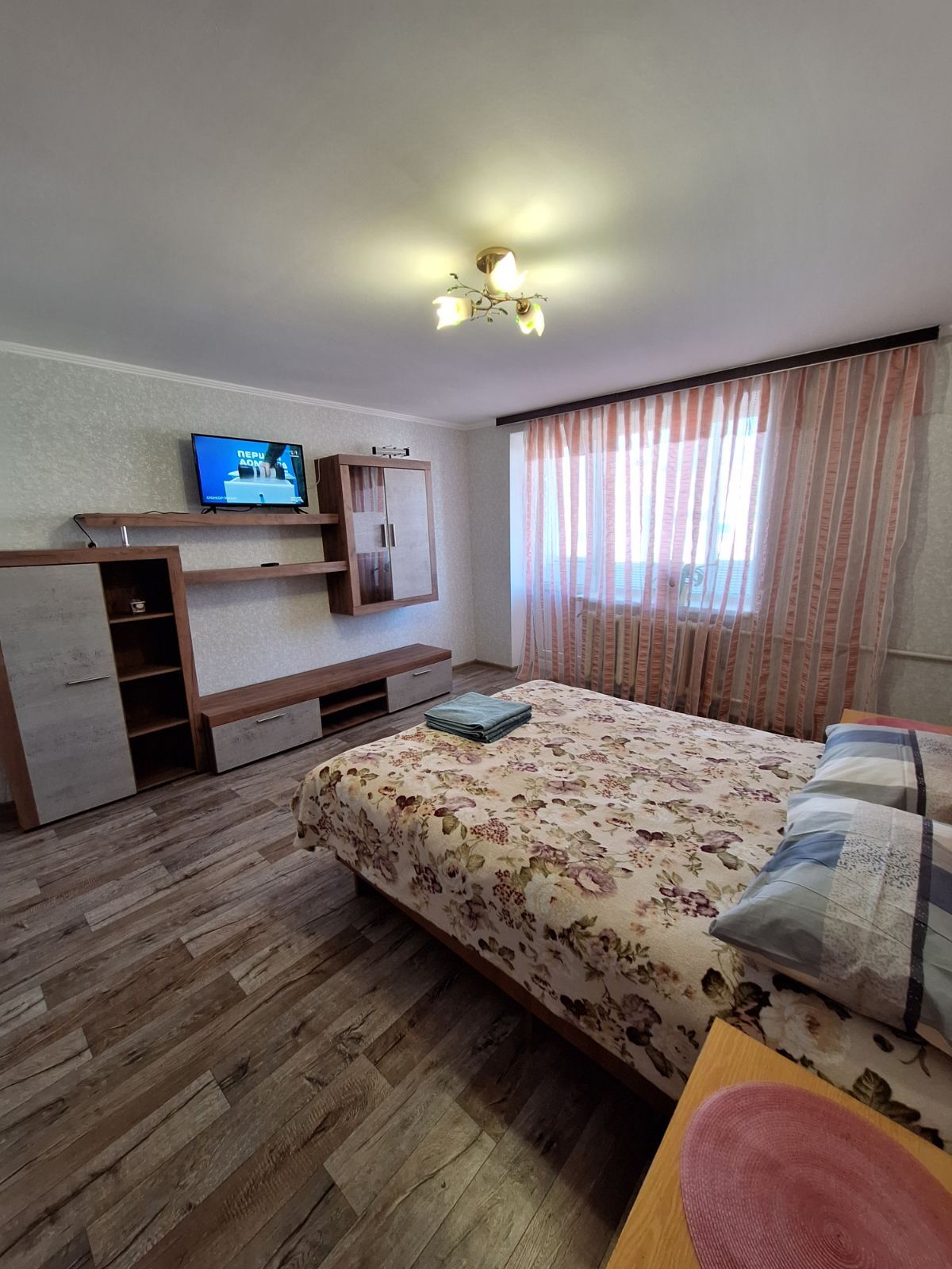 3-комнатная квартира посуточно 69 м², Стеценко ул., 57