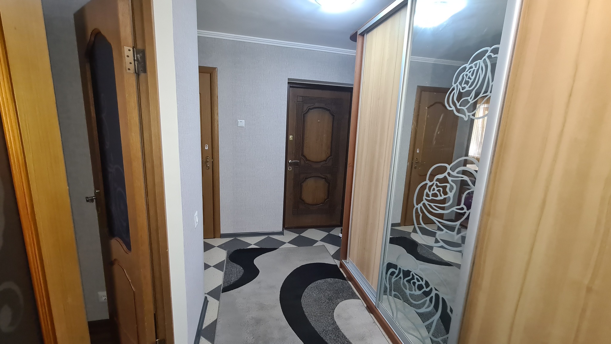 Продажа 2-комнатной квартиры 66.7 м², Ивана Богуна ул.