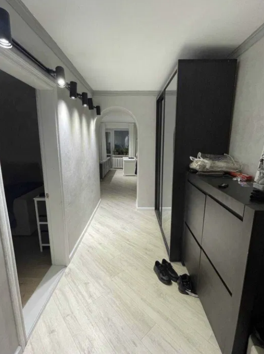 Продажа 3-комнатной квартиры 85 м², Академическая ул.