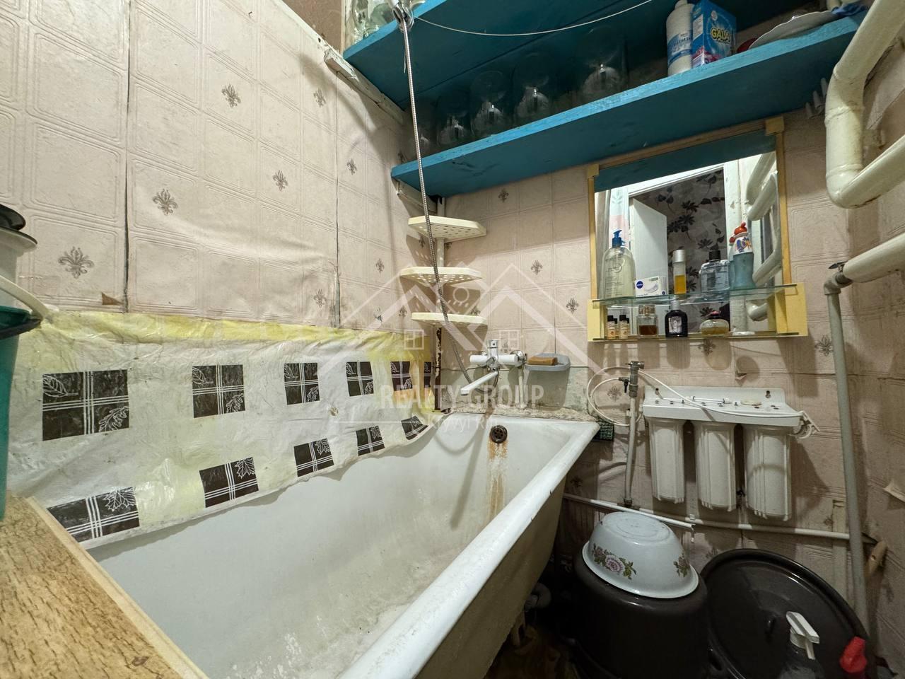 Продажа 2-комнатной квартиры 43.7 м², Украинская ул.